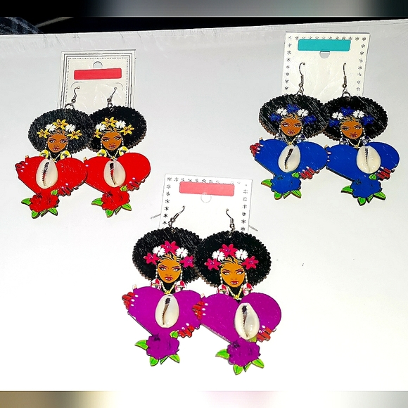 NEW Hand-painted Wood Earrings Featuring Cowries! 3". Handcrafted Items. Blue. - Picture 4 of 4